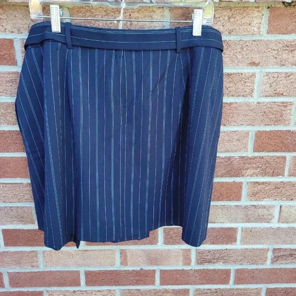 Banana Republic Mock Wrap Skirt Women's Size 14 New with Tags Black Pin Stripe - Picture 2 of 5